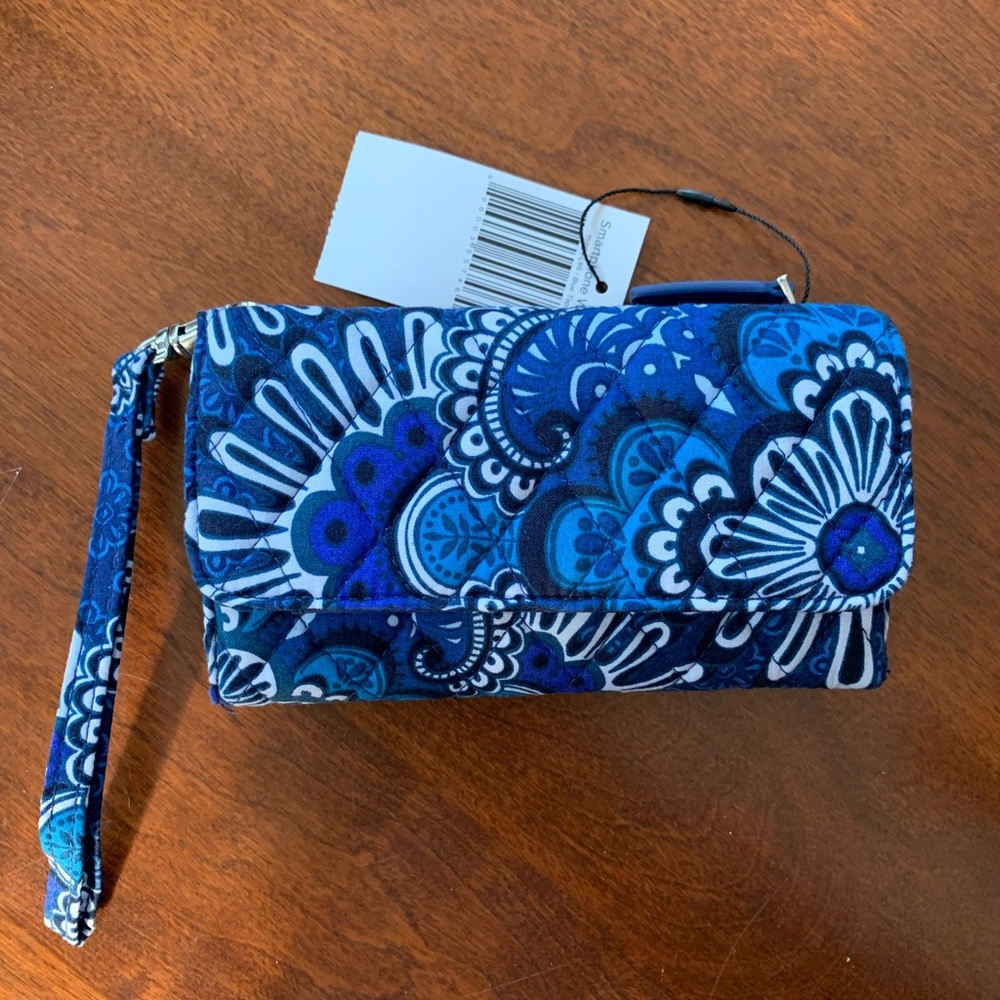 Vera Bradley Smartphone Wristlet.